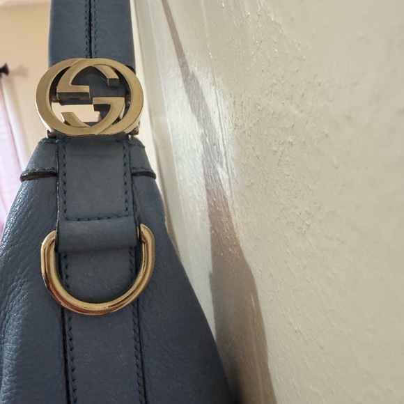 Gucci Blue Leather Hobo Bag with Gold Hardware - Picture 7 of 16